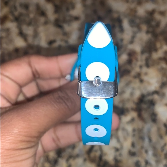 watch - Picture 2 of 3